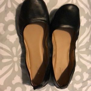Universal thread black ballet flats